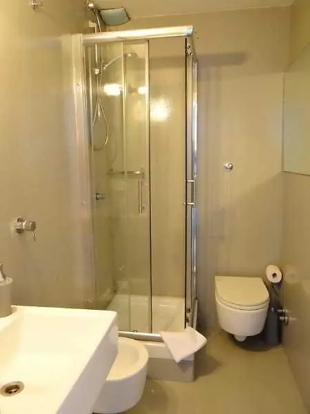 *** Hotel The Loft Rooms Rome Italy